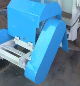 groove cutting machine