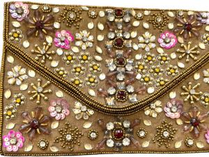 beaded clutch bag ( 7x10 )