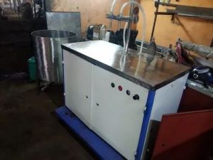 Double Head Liquid Filling Machine