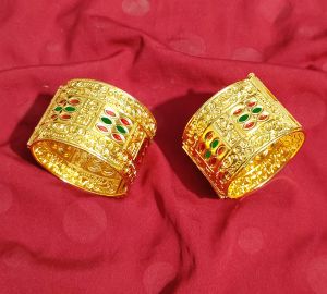 assamese traditional red green muthi kharu bangle set