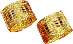 assamese traditional red green muthi kharu bangle set