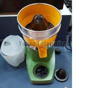 Citrus Fruit Juicer