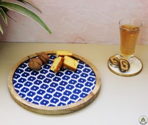 round wood platter