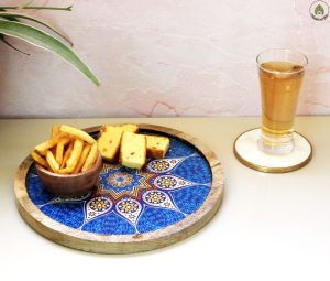 round wood platter