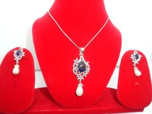 American Diamond Pendant Set