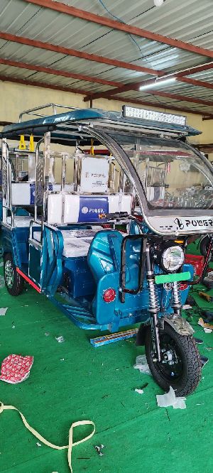 Electric E Rickshaw