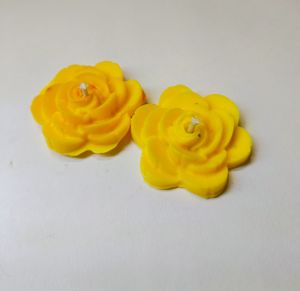 Yellow Rose Shaped Floating Candle