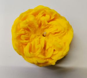 Marigold Flower Shape Floating Candle