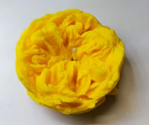 Marigold Flower Shape Floating Candle