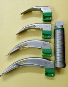 Disposable Single Use Fiber Optic Laryngoscope Blades and hanle