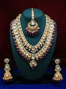 Fancy Kundan Necklace Set