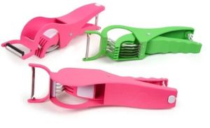 Plastic Vegetable Cutter Peeler