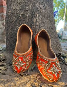 Ladies Orange Punjabi Jutti