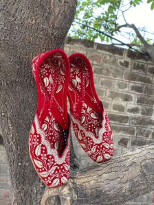 Ladies Red Punjabi Jutti