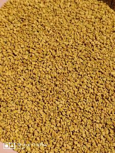 dried fenugreek seeds