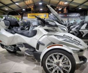 can-am spyder rt