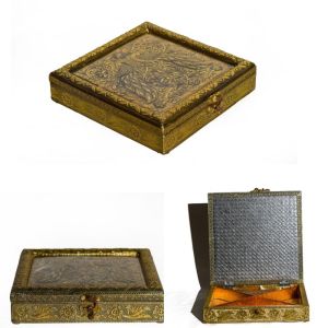 Wooden Dry Fruit Box