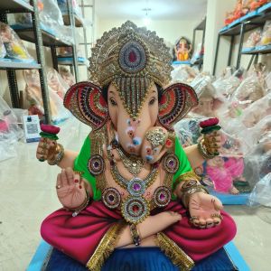 dagdusheth ganesh statues