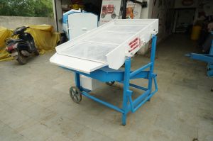 Single Phase Table Type Sand Siever
