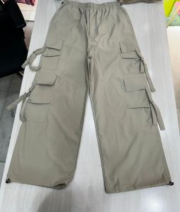 Women straight fit cargo pants