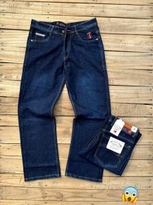 Men Straight Fit Denim Jeans