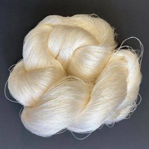 mulberry raw silk yarn