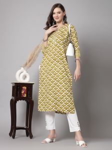 Ladies Ethnic Kurta Set