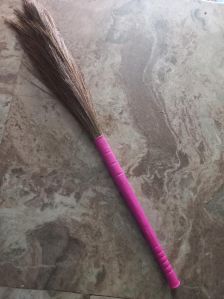 Gala Type Grass Broom