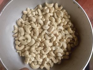 finished cashew nuts