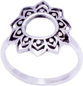 Flower Shape Silver Band Ring