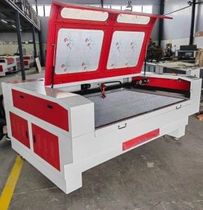 Co2 Laser Cutting & Engraving Machine for Fabric