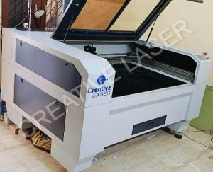 CO2 Laser Cutting Machine