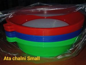 plastic flour strainer