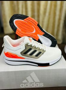 Ladies Sports Shoes