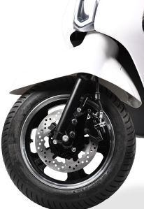 Thunderbolt Elektra White Electric Scooter