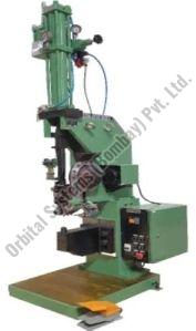 Automatic Riveting Machine