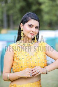 Ladies Fish-cut Skirt and Embroidered Blouse Set