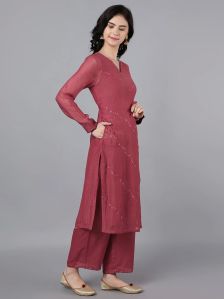 Ladies V Neck Chanderi Silk Kurta with Farshi Pant