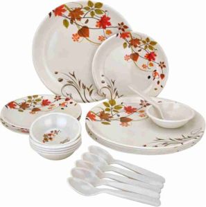 Ceramic Dinner Set of 24 Pcs