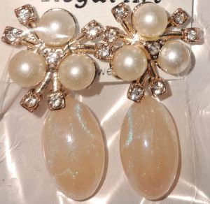 Pearl Stone Earrings