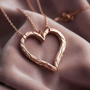 Nyx Rose Gold Pandora Ocean Heart Necklace