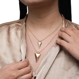 A DOUBLE CHAIN TRIANGLE PENDANT NECKLACE FOR WOMAN