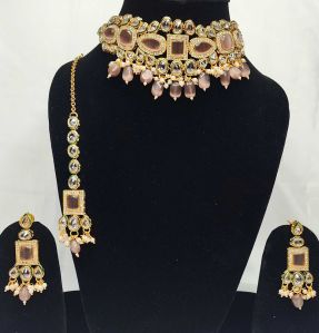 mona lisa kundan ad stones earrings maang tikka necklace set