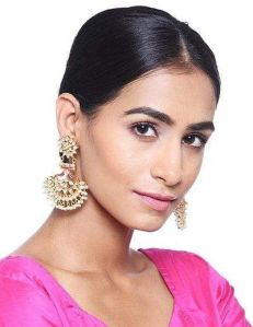 Kundan Chandbalis With Pearls Woman Earrings