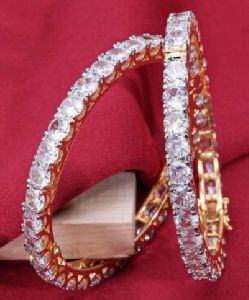 Zevarly Anshu Openable Big Stone Single Line Bangles