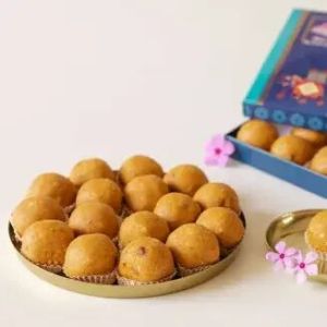 besan laddu