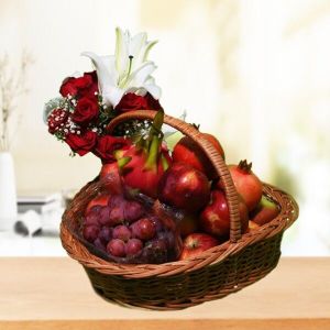 Sweet & Juicy Fruits Gift Basket