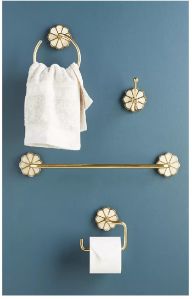 Gracie Towel Bar