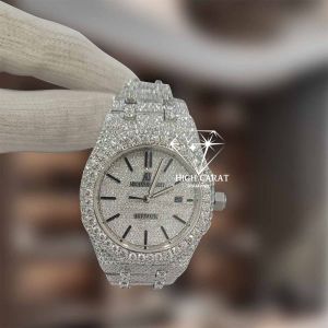 Unique Designs Very Suitable Designs Diamond Watch