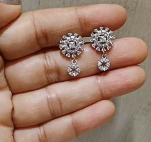 925 Silver Beautiful Flower Shape Studs